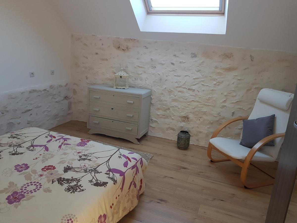 Le Pre De La Rue Bed & Breakfast Bouesse Bagian luar foto