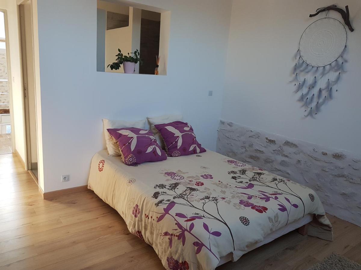 Le Pre De La Rue Bed & Breakfast Bouesse Bagian luar foto